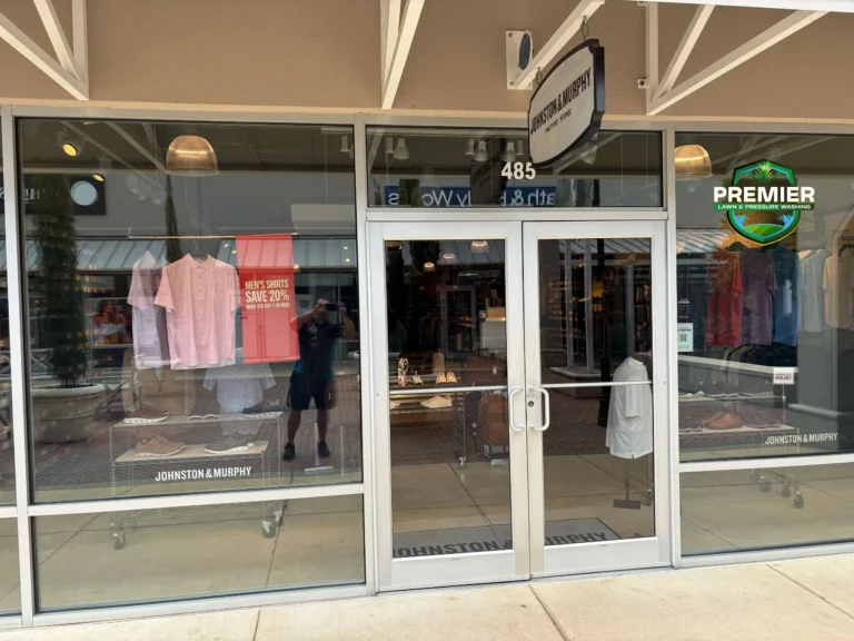 Storefront Cleaning in Pearl, MS.